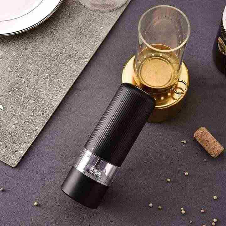 Electric Automatic Mills Spice Salt and Pepper Grinder One-hand Automatic Operation Electric Salt and Pepper Grinder