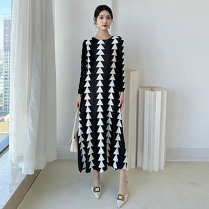 Outlet di Fabbrica <span class=keywords><strong>Abiti</strong></span> da Donna di Alta Qualità Stile Moda e Casual Abito Stampato <span class=keywords><strong>Abiti</strong></span> Plissettati Miyake e Abito da Sera - Product Image 1