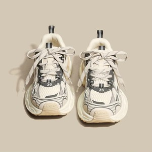 Chaussures de sport décontractées pour femme à semelle épaisse et légère, style 'Dad Shoes', pour l'été et l'automne, avec fermeture chaussette, durables, tendance, polyvalentes, confortables et lumineuses - Product Image 1