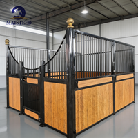 Box à chevaux portable de luxe de style européen, écuries d'hébergement pour chevaux aux États-Unis, structure en acier, box à chevaux portable professionnel et pratique