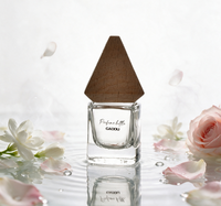 Diffuseur de parfum pour voiture en verre sérigraphié de forme unique, 5 ml, avec bouchon métallique pour l'application de parfum