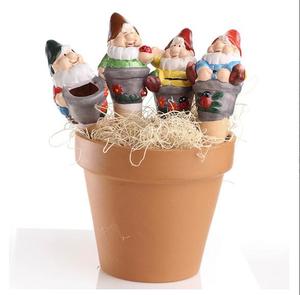 装飾的なガーデンノーム テラコッタ製 植物水やりスパイク - Product Image 6