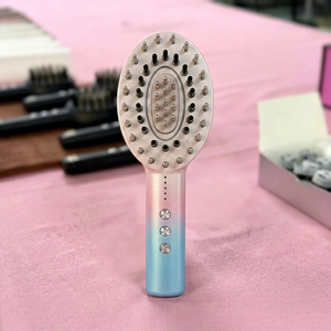 Brosse à cheveux massante pour le cuir chevelu, vibration électrique, plastique, design dégradé de couleurs - Product Image 1