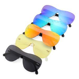 Gafas de Sol sin Montura para Hombre, Protección UV400, Marco de PC Negro, Montura Grande a la Moda, Protección Solar para Conducir al Aire Libre y Viajar - Product Image 3