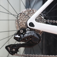 Vélo de route en carbone T800 EPS avec groupe électronique Ultegra Di2, freins à disque hydrauliques et roues en carbone de 50 mm 35