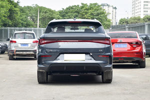 Suministro de fábrica 2023 Byd E2 130 Km/h Coche eléctrico hecho en China Coche eléctrico BYD de alto rendimiento - Product Image 5