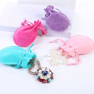 Sacs en velours de luxe Linna pour bijoux, pochettes à boucles d'oreilles en forme de gourde 7*9CM avec cordon de serrage - Product Image 3