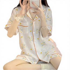 Conjunto de Dos Piezas de Verano 2026, Informal, Tejido Floral, Transpirable, con Cárdigan de Manga Corta y Pantalones de Cintura Elástica para Mujer, 100% Algodón - Product Image 1