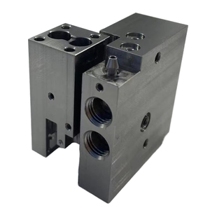 บริการงานกลึง CNC แบบกำหนดเองสำหรับชิ้นส่วนอะลูมิเนียม ชิ้นส่วนกลึง CNC 5 แกน บริการงานกัดและกลึง CNC - Product Image 4