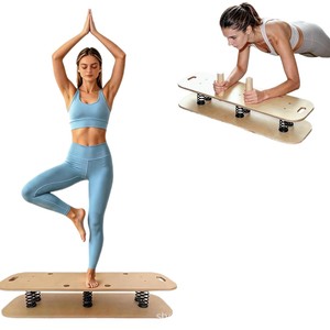 Planche d'équilibre créative en bois pour yoga et fitness, en bois massif avec ressorts, double face, pour exercices de surf et d'équilibre. - Product Image 1