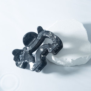 Pince à cheveux en acétate en forme de chiot, blanche et noire, pour femmes, usage quotidien - Product Image 2