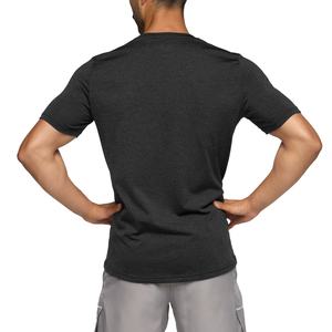 เสื้อยืดออกกำลังกายผ้าโพลีเอสเตอร์แห้งเร็ว ทรงเข้ารูป พิมพ์โลโก้ได้ ไม่มีตะเข็บ เหมาะสำหรับเล่นกีฬาและฟิตเนส - Product Image 5