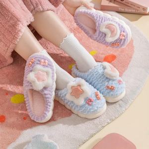 Nouvelles pantoufles en coton pour femmes, pantoufles d'hiver chaudes et confortables antidérapantes pour femmes, chaussures pour enfants à semelle souple de haute qualité - Product Image 6