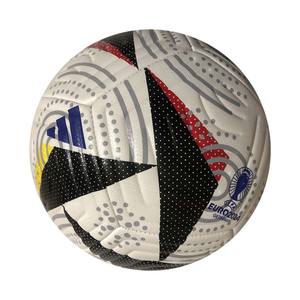 Balón de Fútbol Termosellado Tamaño 4 y 5, Cuero PU sin Costuras para Partidos y Entrenamientos Profesionales - Product Image 2