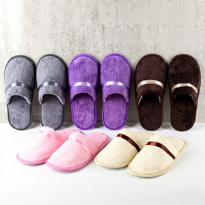 Pantuflas Personalizadas Desechables <span class=keywords><strong>de</strong></span> Terciopelo <span class=keywords><strong>de</strong></span> Coral Suave y Cómodo, Pantuflas <span class=keywords><strong>de</strong></span> Lujo para <span class=keywords><strong>Hotel</strong></span> con Cinta <span class=keywords><strong>de</strong></span> Color, Gruesas y Antideslizantes para Viaje - Product Image 1