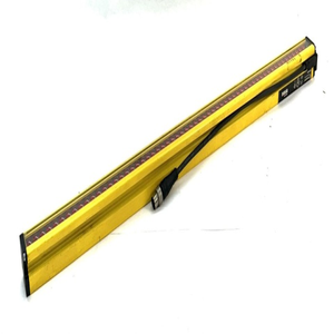Plc Semg514 Safety Light Curtain Emitter, 0.25-14mm <strong>Ran</strong> for Warranty Product - Product Image 1