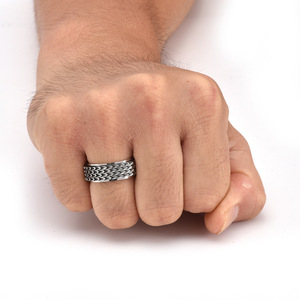 Anillo Giratorio de Acero Inoxidable para Hombre, Anillo Giratorio con Textura de Escamas de Pescado, Anillo de Banda Dorado, Plateado y Negro - Product Image 4