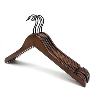 Perchas de madera de calidad superior a precio competitivo con logo para trajes, perchas de madera premium naturales - Product Image 1