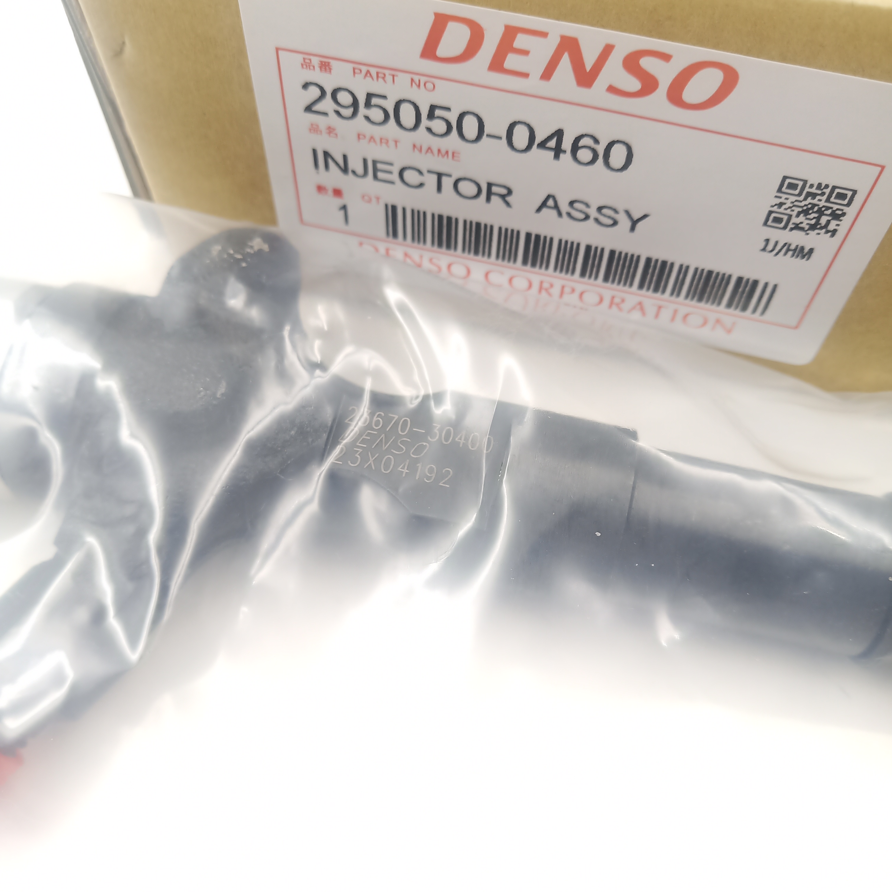 Diesel Fuel Common Rail Parts  295050-0460 Injector  Spare Part Injection Nozzle 23670-39365  For TOYOTA 1KD-FTV