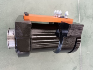 GJEM GJRA900 Rotateur hydraulique inclinable à 180 degrés 900 Nm avec attache rapide pour excavatrices de 1 à 2,8 tonnes - Product Image 1