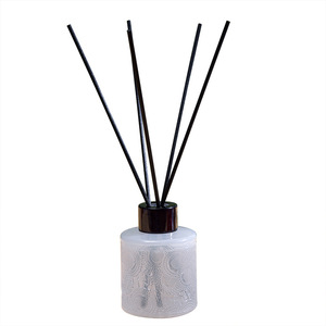 Juego creativo de botellas de vidrio en relieve de gama alta para aromaterapia, líquido volátil sin fuego para baño de hotel y hogar al por mayor - Product Image 5