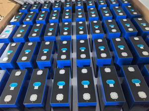 Batterie au lithium LiFePO4 3,2 V 200 Ah 230 Ah 280 Ah pour stockage d'énergie solaire, cycle profond, haute densité énergétique et 8000 cycles - Product Image 5