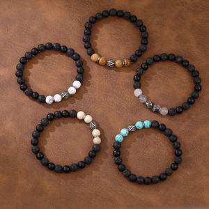 Bracelet en perles de pierre naturelle turquoise multicolores tendance et polyvalent aux tons terreux - Product Image 2
