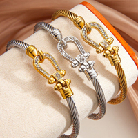 Bracelet en acier titane avec fermoir fer à cheval diamanté, PVD Or 18K, bracelet corde en acier, trèfle à quatre feuilles, bijoux étanches pour femme