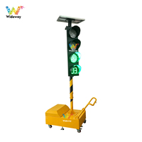 Feux de signalisation solaires de 200 mm pour la construction routière, télécommandés sans fil, longue autonomie, feux de signalisation mobiles temporaires
