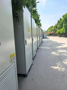 Armoires de stockage d'énergie avancées, soudage de marques chinoises, bras robotisé 6 axes STEP SA10/2000H, soudage de structures en acier et de pièces automobiles - Product Image 3