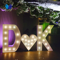 HONGSEN Lettres lumineuses pour décoration de mariage, lettres marquées de 3 pieds avec lumières, lettres marquées Mr et Mme