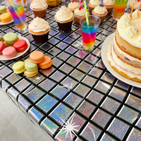 Nappe jetable en PE à motif laser disco, nappe holographique à grille pour fournitures de fête rétro