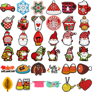 จี้รองเท้า HYB Kuaji PVC 2D ลายถักขนสัตว์ สไตล์ฤดูใบไม้ร่วง ออกแบบเองได้ ลายต้นคริสต์มาส สำหรับขายส่ง - Product Image 1