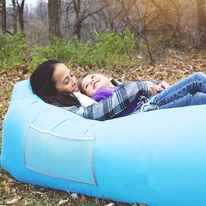 Sofá Cama Inflable Moderno de Doble Uso, Portátil e Impermeable, Fácil de Guardar para Campamentos y Senderismo en Autocaravanas - Product Image 4