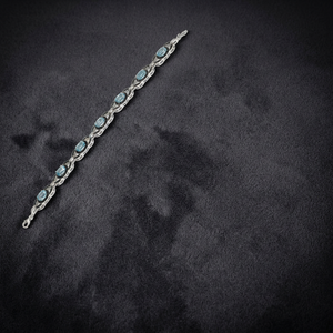 Bracelet de luxe exquis en argent sterling 925 plaqué rhodium avec cristaux bleu ciel et halo en spirale de zirconium cubique noir pour fête de fiançailles - Product Image 5