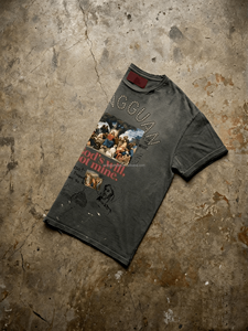 Camiseta de algodón personalizada para hombre, estilo vintage, con efecto desgastado, dobladillo deshilachado, detalles destruidos y pedrería. - Product Image 3