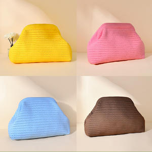 Atacado Moda Praia Malha Saco Nuvens Embreagem Grande Capacidade Diária Malha De Malha Oco Senhoras Embreagem Saco Cosmético - Product Image 2