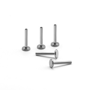 Labret de Titanio G23 Sin Rosca con Base Plana |   Joyería Quirúrgica F136 para Perforaciones de Labio, Oreja y Nariz - Product Image 4