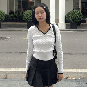 Suéter de mujer de estilo pijo Color sólido con cuello en V Cable Knit manga larga Casual moda pulóver - Product Image 5