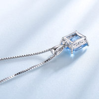 Brésil : Bijoux en nacre les plus vendus, ensemble de bijoux religieux avec image gravée de la Vierge Marie en coquille