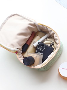 Bolsa de Cosméticos Portátil Personalizada de Estilo Coreano, Súper Linda, Fresca y Encantadora, de Poliéster con Cierre y Asa Suave - Product Image 6