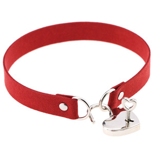 Collana Choker Harajuku con Lucchetto a Cuore e Chiavi, Fatta a Mano, Borchiata, Stile Punk Gotico, con Ciondolo a Lucchetto - Product Image 5