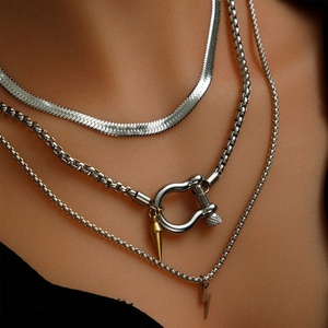 Collar de Oro Antideslustre de Moda, Acero Inoxidable 18K, Joyería Fina, Collar con Cierre de Mosquetón y Diseño de Bocado de Caballo para Mujeres y Hombres - Product Image 5