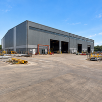 Atelier en acier à grande portée, structure métallique résistante aux intempéries, entrepôt métallique à faible entretien, bâtiment industriel de fabrication