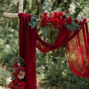 Guirlande de roses artificielles en soie faites à la main D477 pour arche de bienvenue, décorations de mariage en extérieur ; Fabrication en usine - Product Image 3