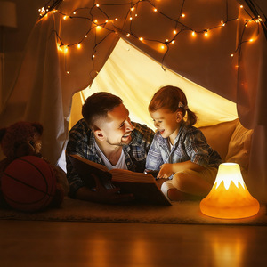 Luz nocturna LED multicolor con control remoto, diseño de volcán de silicona, para dormitorio, mesita de noche, alimentación, color personalizable - Product Image 2