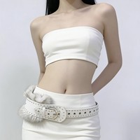 Ceinture à rivets audacieuse en cuir PU avec boucle en cuivre – 105 cm de longueur – Accessoire de mode sophistiqué, tendance et élégant