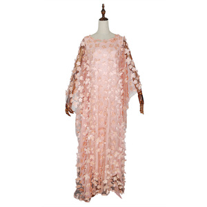 <span class=keywords><strong>Abito</strong></span> africano da donna stile Stereo <span class=keywords><strong>con</strong></span> fiori ricamati in rete girocollo <span class=keywords><strong>maniche</strong></span> <span class=keywords><strong>a</strong></span> <span class=keywords><strong>pipistrello</strong></span> ampio gilet <span class=keywords><strong>a</strong></span> vestaglia lunga - Product Image 6