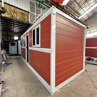 Pologne Villa de luxe moderne de 2 étages toit d'ouragan en Chine Kits de minuscules cabanes en rondins Maison préfabriquée en conteneur pliant préfabriquée
