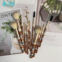 Marchés chinois outils de maquillage en ligne filles coffret cadeau 12 pièces dessin animé personnages d'anime Labubu maquillage pinceaux ensemble avec boîte